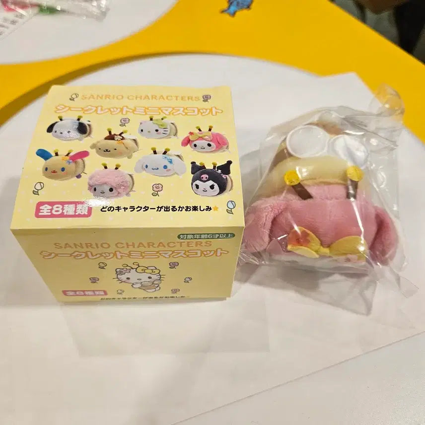 [BUNJANG] Sanrio My Melody Honeybee Series Secret Figure / 산리오 꿀벌 시리즈 시크릿 마이멜로디
