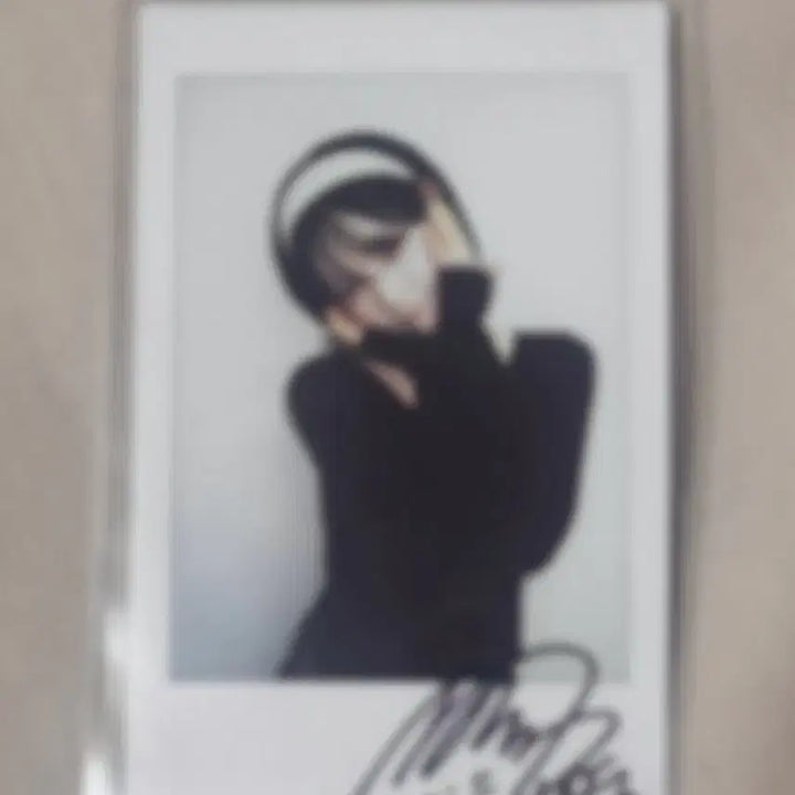 [BUNJANG] tripleS Nakyoung Signed Polaroid / 트리플에스 김나경 싸인폴라로이드 triples nakyoung