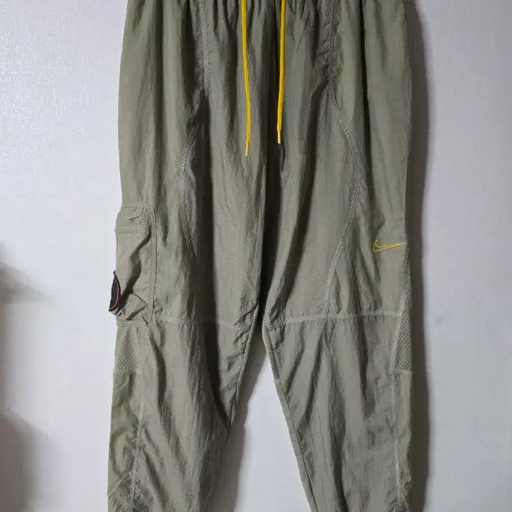[BUNJANG] Nike Cargo Pants Beige Polyester/Nylon Blend L / 나이키 카고 바지 L