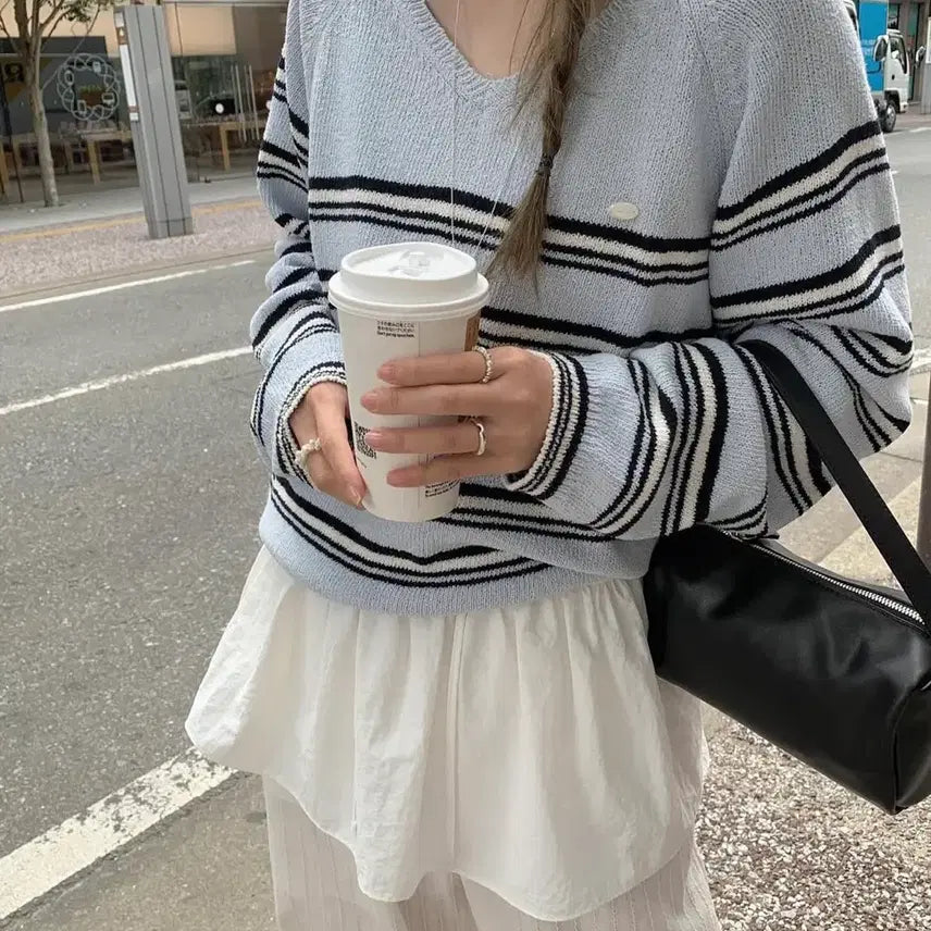 [BUNJANG] Melounge Stripe V-Neck Knit Summer Sweater / 멜라운지 쿨 단가라 브이니트 여름니트 새상품