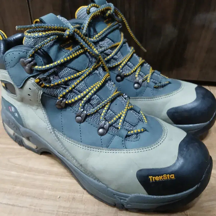 [BUNJANG] Treksta Gore-Tex Hiking Boots Men&