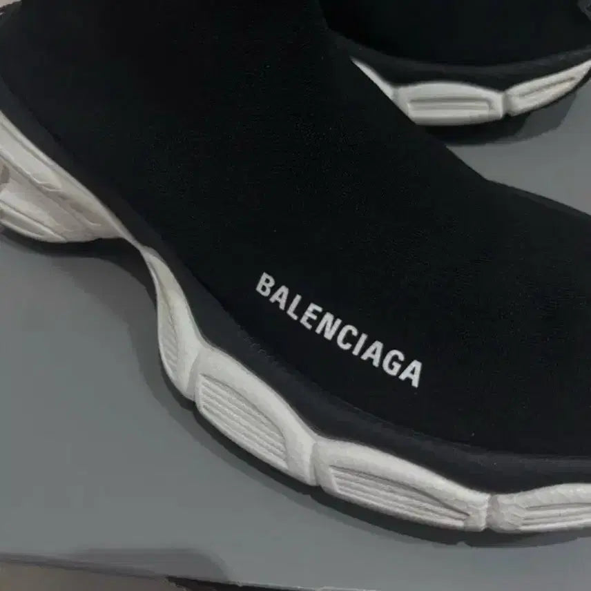 [BUNJANG] Balenciaga 3XL Speedrunner Sneakers / (40) 발렌시아가 3xl 스피드러너 (새상품급)
