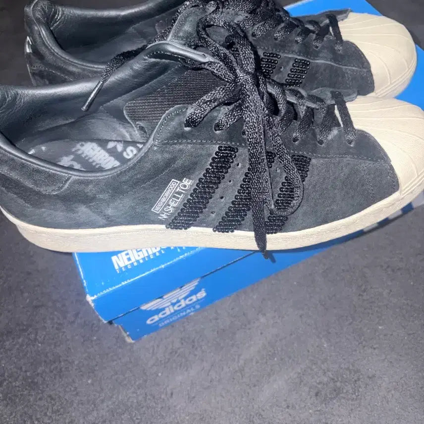 [BUNJANG] Adidas Superstar x Neighborhood Shelltoe Sneakers / 아디다스 슈퍼스타 x 네이버후드 쉘토 jp260