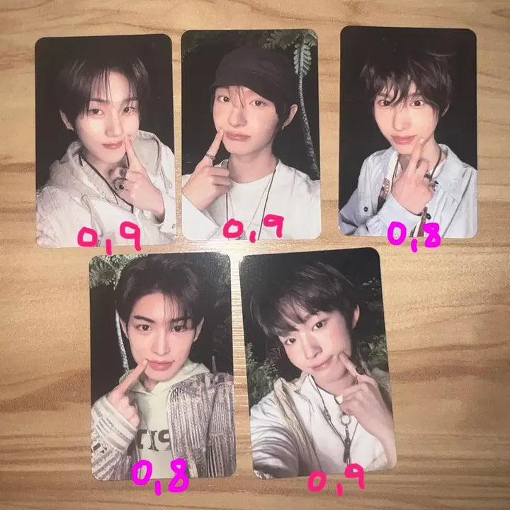 [BUNJANG] Kickflip Twenty Lip Corner Photocard / 킥플립 트웬티 입꼬리 포카 양도