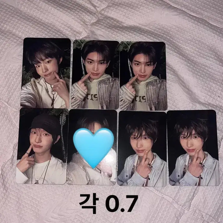 [BUNJANG] Kickflip Twenty Lip Corner Photocard / 킥플립 트웬티 입꼬리 포카 양도