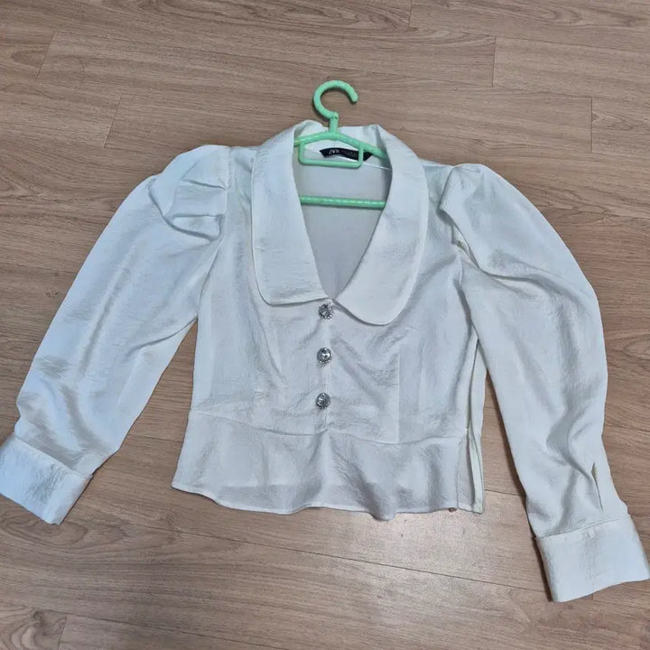 [BUNJANG] ZARA White Puff Sleeve Blouse Shirt / 자라 화이트 블라우스 퍼프 셔츠