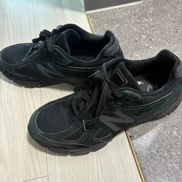 [SOLD OUT] [280] 뉴발란스 990v4 트리플블랙