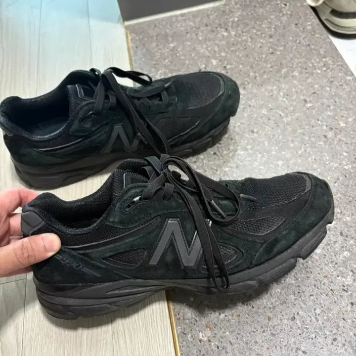 [SOLD OUT] [280] 뉴발란스 990v4 트리플블랙