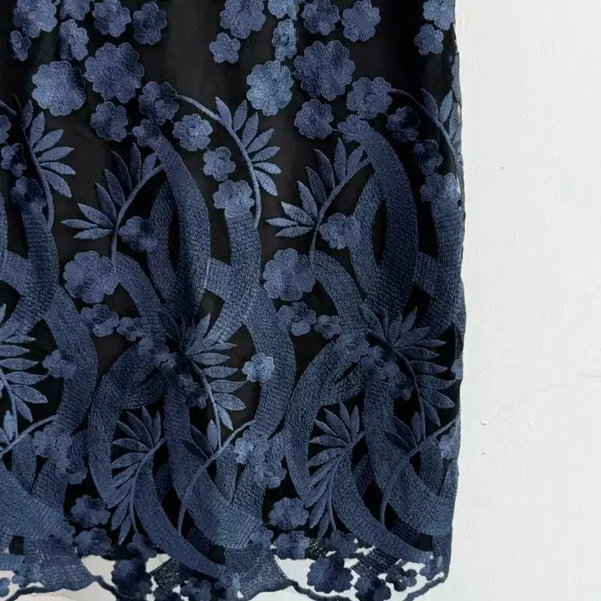 [BUNJANG] KARL LAGERFEL Flower Lace Collar Dress / 정품 칼 라거펠트 KARL LAGERFEL 플라워 레이스 카라 원피스