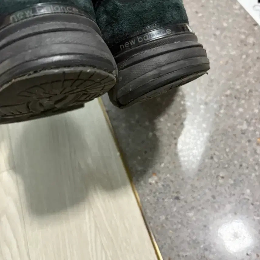 [SOLD OUT] 뉴발란스 990v4 트리플블랙 280