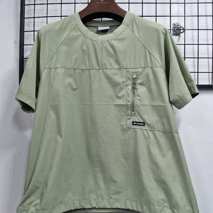 [BUNJANG] Columbia Pocket Short Sleeve T-shirt Khaki / 100L/77 컬럼비아 포켓 반팔 티셔츠 카키