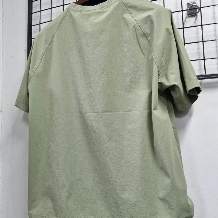 [BUNJANG] Columbia Pocket Short Sleeve T-shirt Khaki / 100L/77 컬럼비아 포켓 반팔 티셔츠 카키