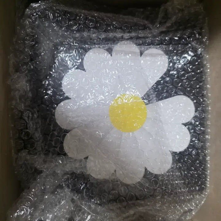 [SOLD OUT] [BUNJANG] G-Dragon Love Version Membership Kit / 지드래곤 1ST FAM KIT LOVE Ver 멤버쉽 키트 미개봉