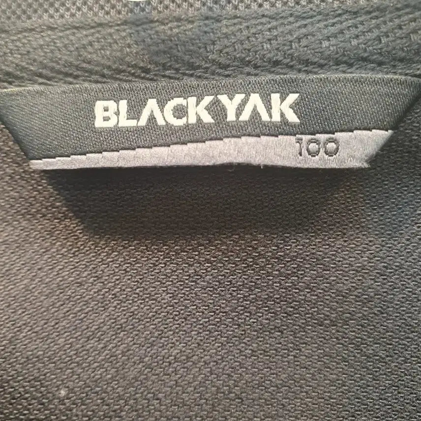 [SOLD OUT] [100] 블랙야크 남성 포켓 카라 반팔 티셔츠 (그레이)