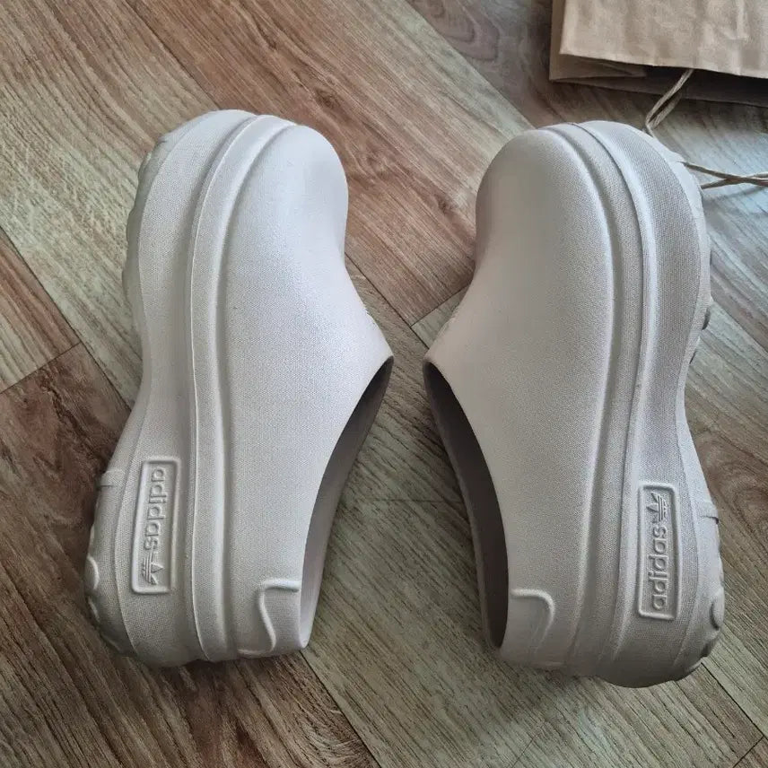 [SOLD OUT] 아디다스 아디폼 스탠뮬 235