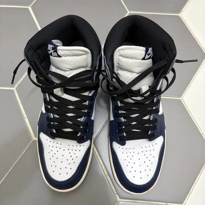 [BUNJANG] Jordan 1 Retro High OG Midnight Navy US 9 / 조던 1 레트로 하이 OG 미드나잇 네이비 270사이즈 풀박