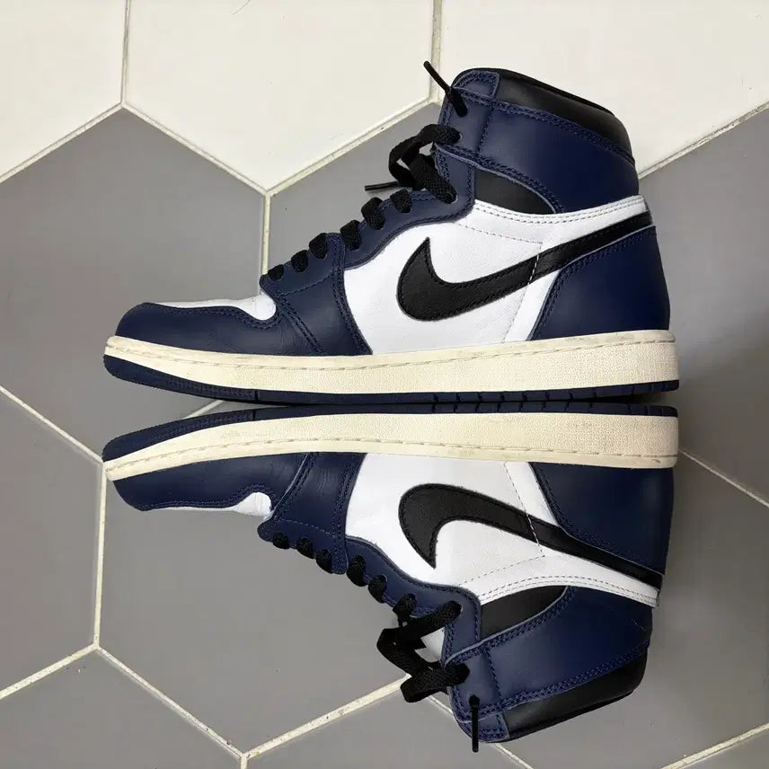 [BUNJANG] Jordan 1 Retro High OG Midnight Navy US 9 / 조던 1 레트로 하이 OG 미드나잇 네이비 270사이즈 풀박