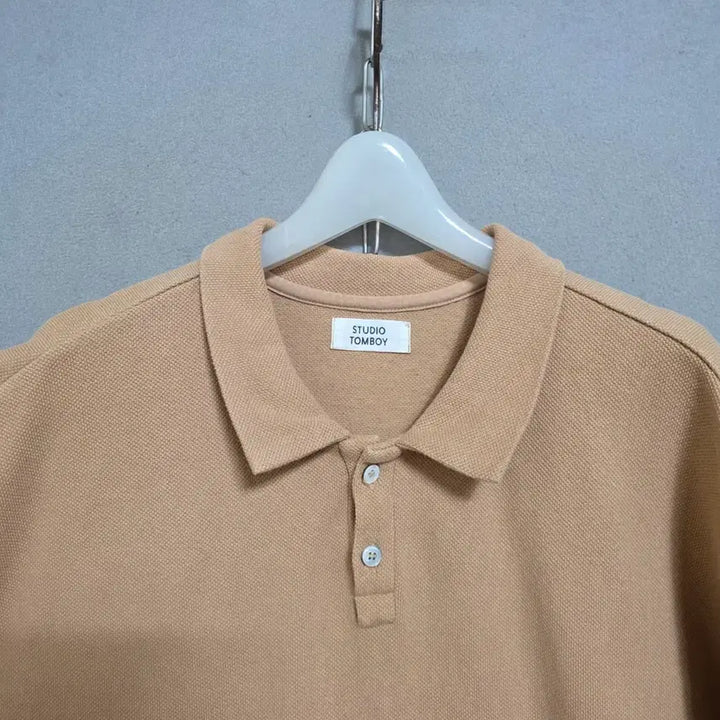 [BUNJANG] Tomboy Oversized Beige Collar T-Shirt FF / 톰보이 박시한 베이지 카라 티셔츠 FF  n4161
