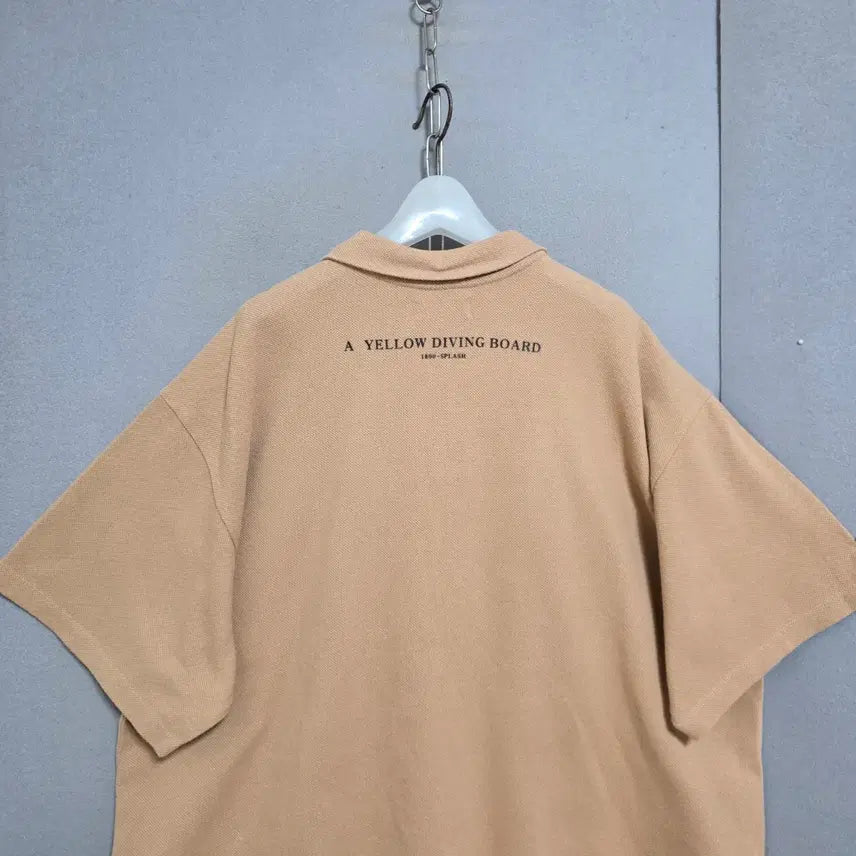[BUNJANG] Tomboy Oversized Beige Collar T-Shirt FF / 톰보이 박시한 베이지 카라 티셔츠 FF  n4161