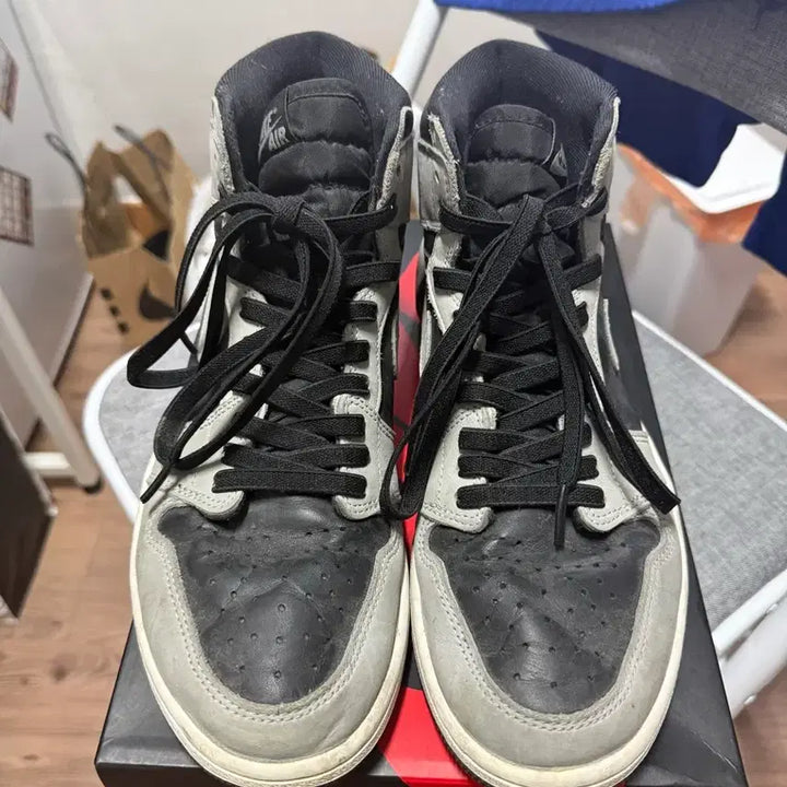 [BUNJANG] Nike Air Jordan 1 Retro High OG Shadow 2.0 / 나이키 조던 1 레트로 하이 OG 쉐도우 2.0 275