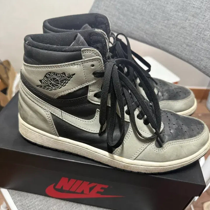 [BUNJANG] Nike Air Jordan 1 Retro High OG Shadow 2.0 / 나이키 조던 1 레트로 하이 OG 쉐도우 2.0 275