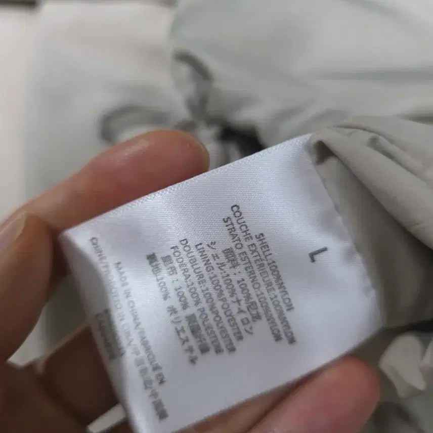 [BUNJANG] Fear of God Essentials Nylon Short Sleeve Shirt - Large / 피오갓 에센셜 숏슬리브 나일론 셔츠. 라지