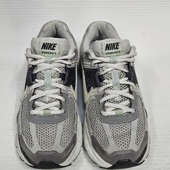 [BUNJANG] Nike Zoom Vomero 5 FB8845 Sneakers / 나이키 줌 보메로5  FB8845  240사이즈