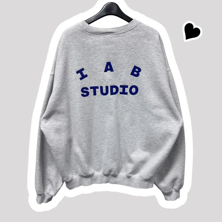 [BUNJANG] Iab Studio Light Gray Sweatshirt / 아이앱 스튜디오 라이트그레이 맨투맨