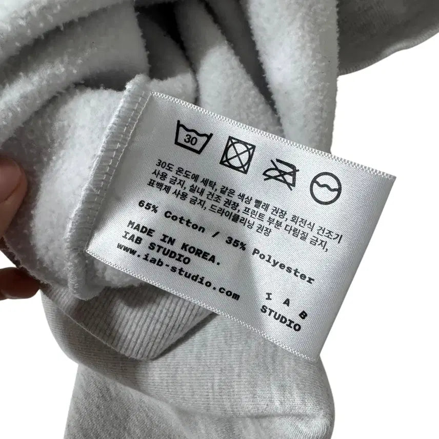 [BUNJANG] Iab Studio Light Gray Sweatshirt / 아이앱 스튜디오 라이트그레이 맨투맨