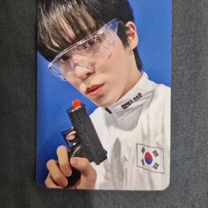 [BUNJANG] ATEEZ Golden Hour Part 4 POB Yunho Photocard / 에이티즈 골든아워 파트4 미공포 포카 애플뮤직 윤호