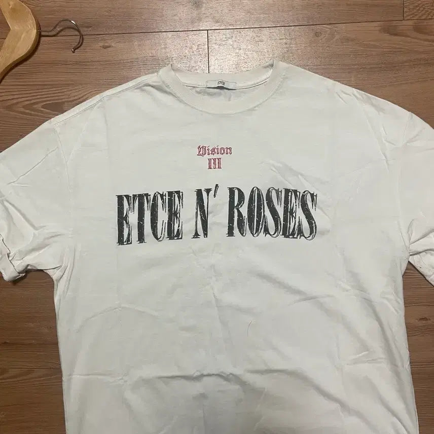 [SOLD OUT] Etce 그래픽 티셔츠 L