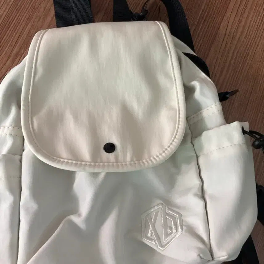 [BUNJANG] Ivory Backpack / 아이보리색 백팩 가방
