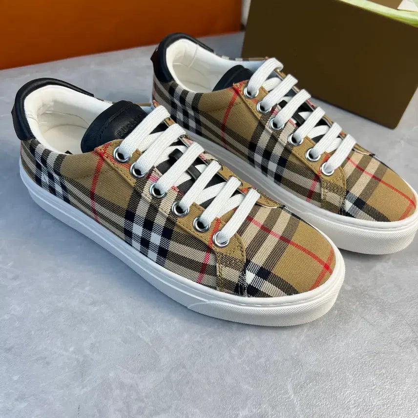 [BUNJANG] Burberry Sneakers Checkered Low-Top / 버버리 스니커즈 운동화 체크 단화 풀구성