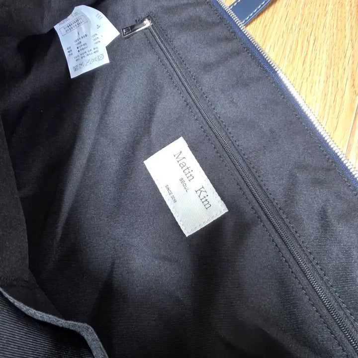 [SOLD OUT] 마뗑킴 martin kim 네이비 토트백 겸 숄더백