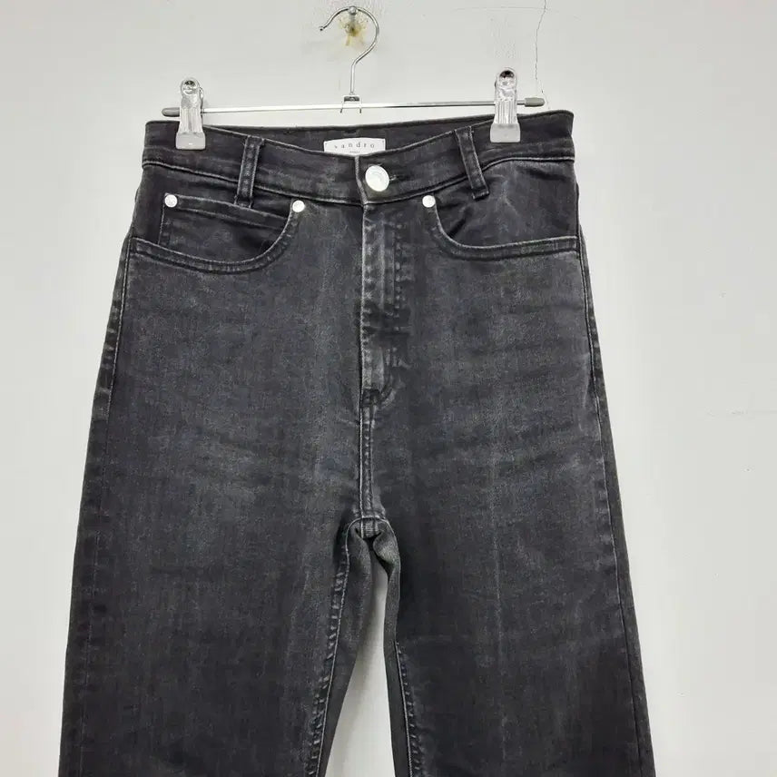 [BUNJANG] Sandro Straight-Cut Raw Edge Black Jeans / 산드로 스트레이트컷 로우 엣지 블랙진 청바지36