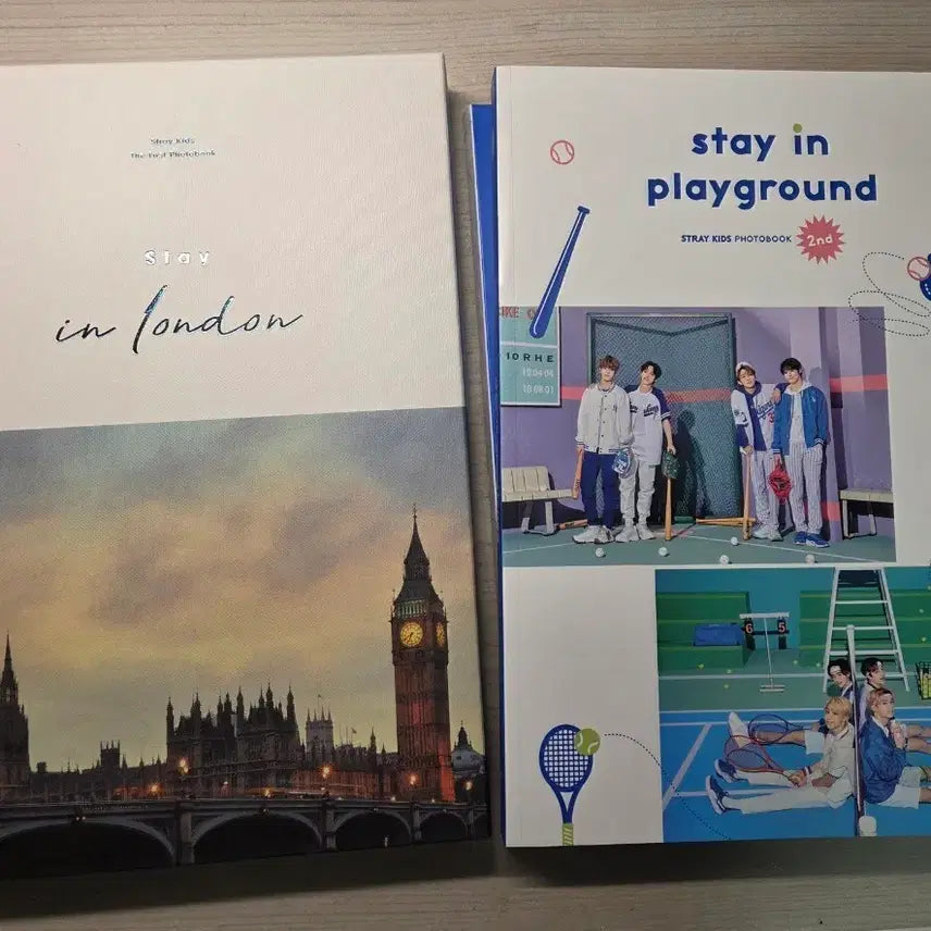 [BUNJANG] Stray Kids London &amp; Playground Photobook Bundle Set / 스트레이키즈 런던/플레이그라운드 포토북 세트 일괄