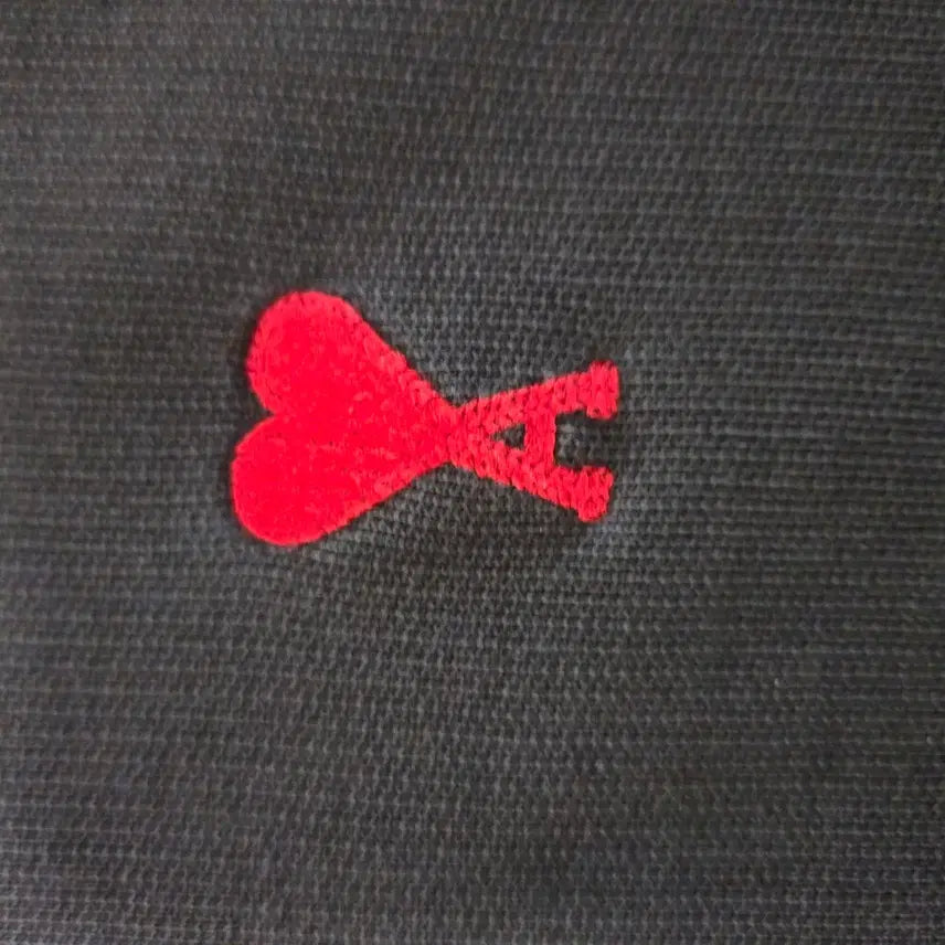 [BUNJANG] AMI Small Heart Black Hoodie L / 아미 스몰 하트 블랙 후드티 L