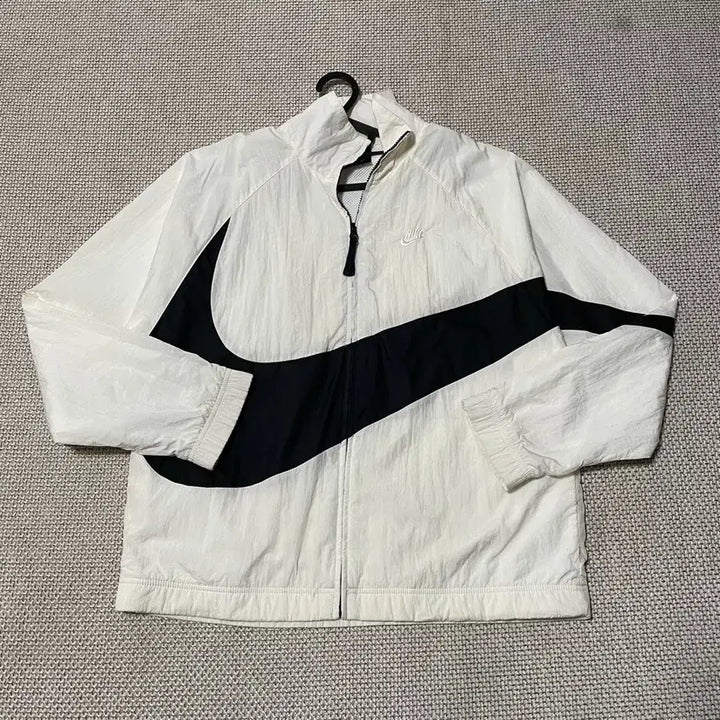 [BUNJANG] Nike Big Swoosh Windbreaker Jacket / L 나이키 빅스우시 바람막이 자켓 B.7466