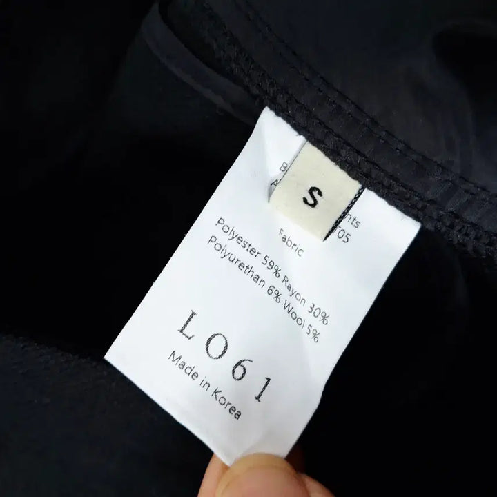 [SOLD OUT] LO61 엘오육일 Beau Capri Pants 여성 바지 S 블랙