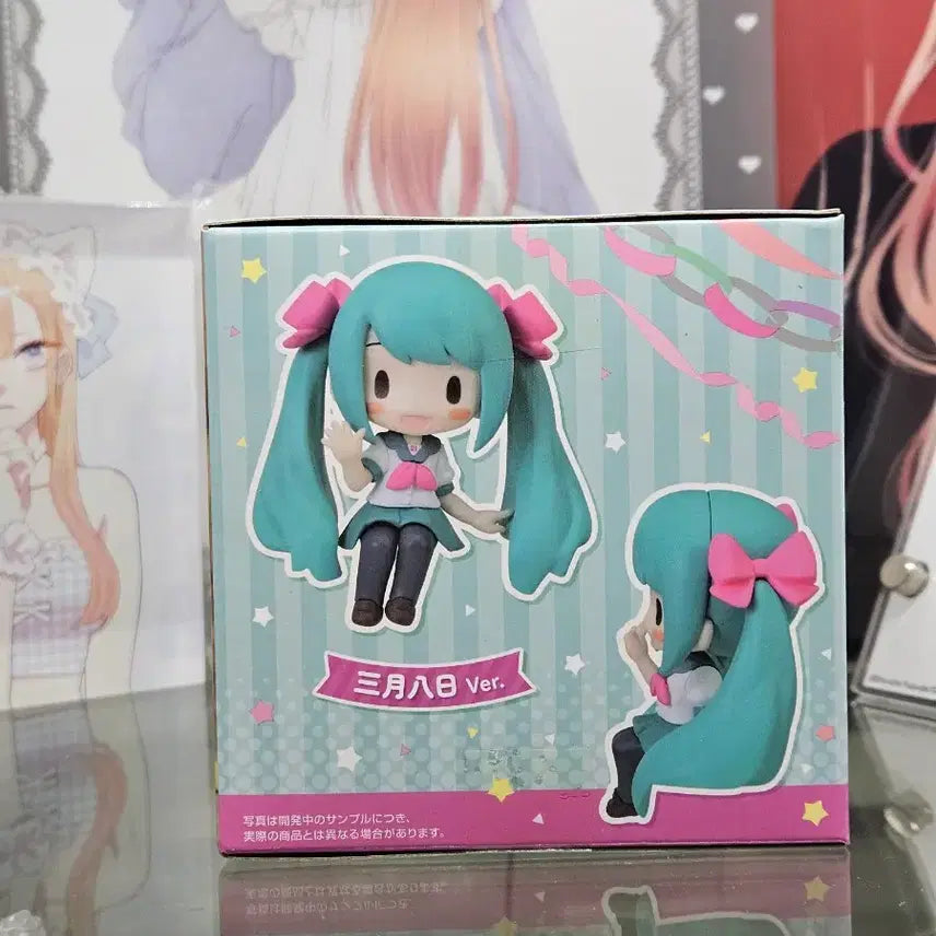 [BUNJANG] Hatsune Miku 16th Anniversary Chokonose Mini Figure / 하츠네 미쿠 16주년 기념 쵸코노세 미니 피규어