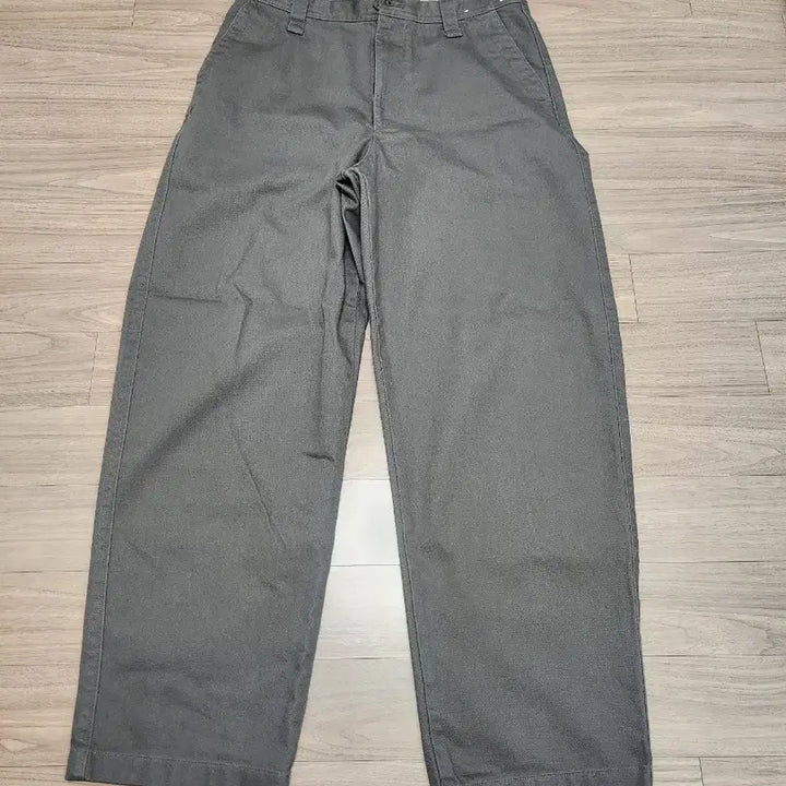 [BUNJANG] Uniqlo U Wide Fit Chino Pants / 유니클로U 와이드핏 치노팬츠 97(31)