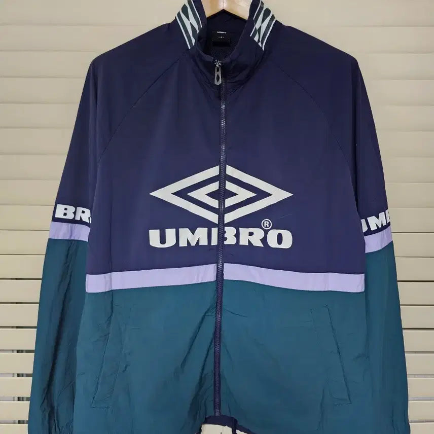 [BUNJANG] Umbro Windbreaker Jacket Navy 95 / 엄브로 바람막이 자켓 네이비 95