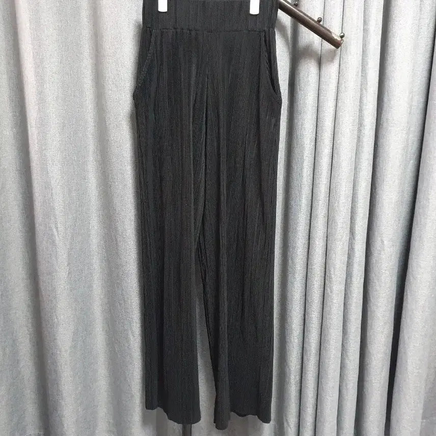 [BUNJANG] Pleated Banding Long Pants / 블랙 드레이핑 투피스셋업
