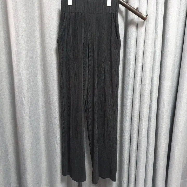 [BUNJANG] Pleated Banding Long Pants / 블랙 드레이핑 투피스셋업