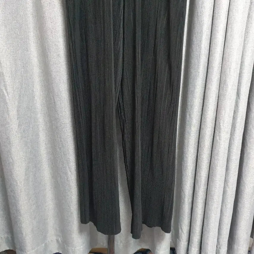 [BUNJANG] Pleated Banding Long Pants / 블랙 드레이핑 투피스셋업