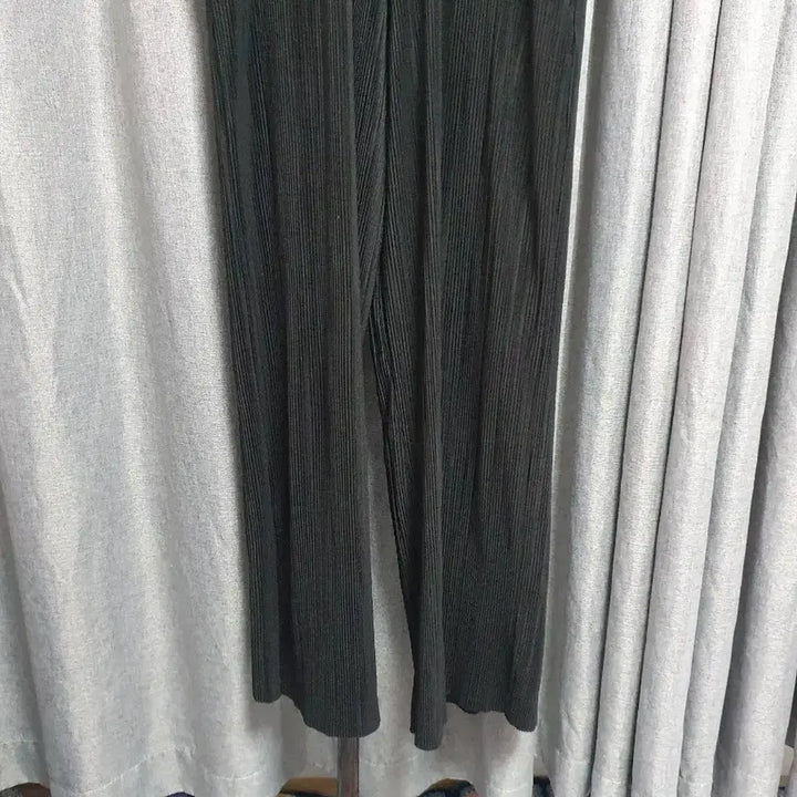 [BUNJANG] Pleated Banding Long Pants / 블랙 드레이핑 투피스셋업