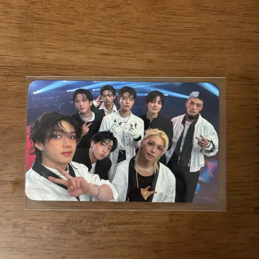 [BUNJANG] Stray Kids Spotify Group Photocard / Straykids 스트레이키즈 스키즈 스포티파이 단체 포카