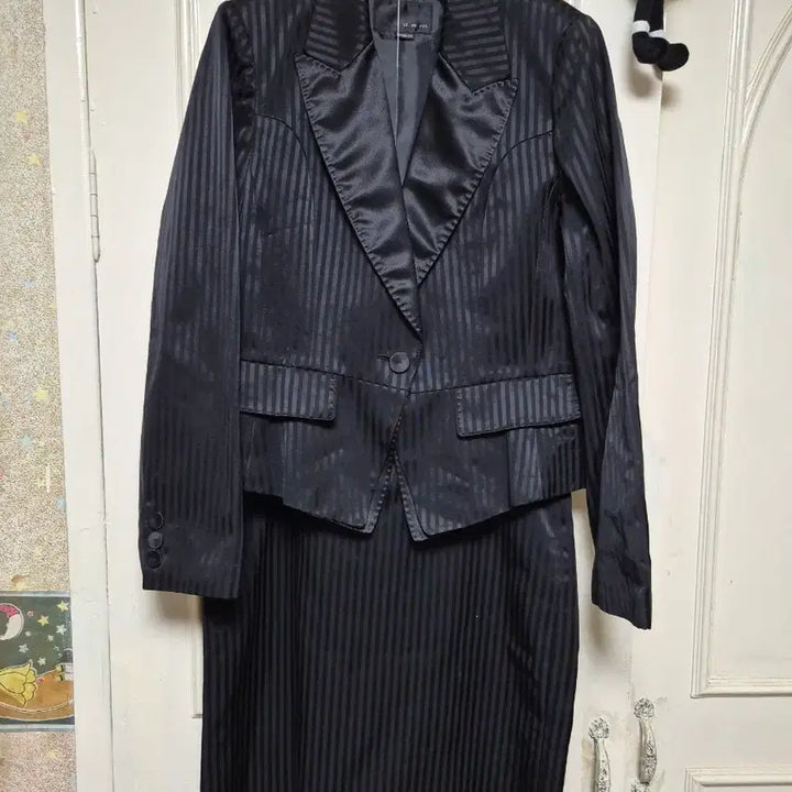 [BUNJANG] Black Striped Women&