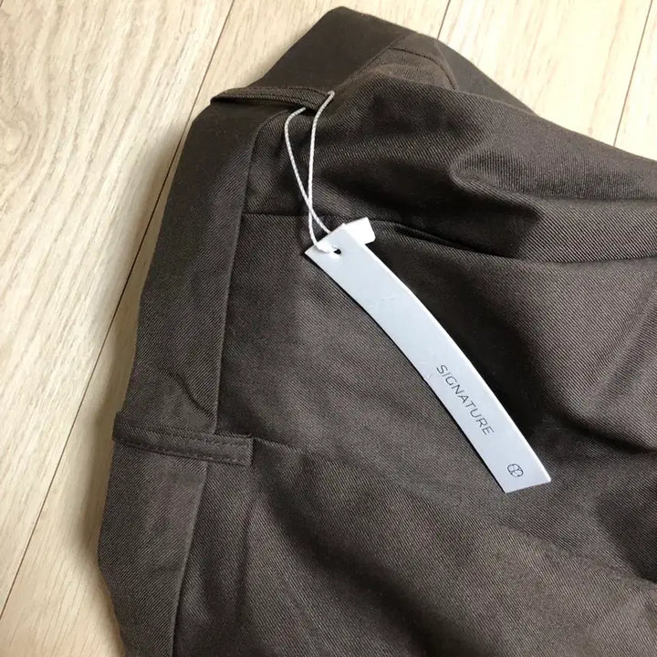 [BUNJANG] Signature Deep Brown Wide Slacks / 시그니처 딥브라운 와이드 슬랙스 새것
