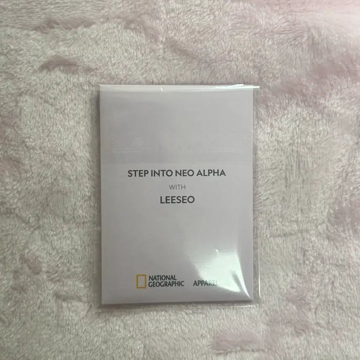 [BUNJANG] National Geographic IVE Iseo Photocard Set / 네셔널 내셔널 지오그래픽 아이브 이서 포토카드 포카 4장 구성